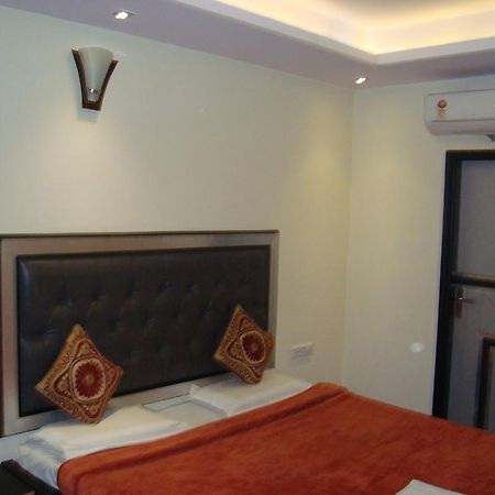 Hotel S P نيودلهي المظهر الخارجي الصورة