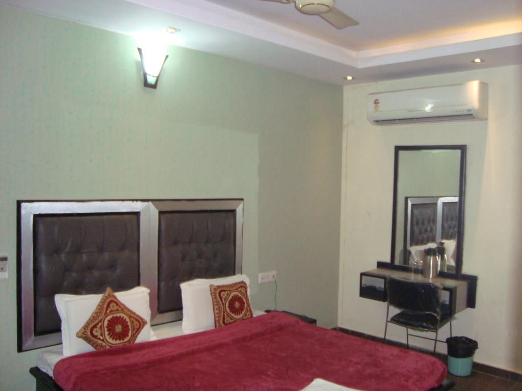 Hotel S P نيودلهي المظهر الخارجي الصورة